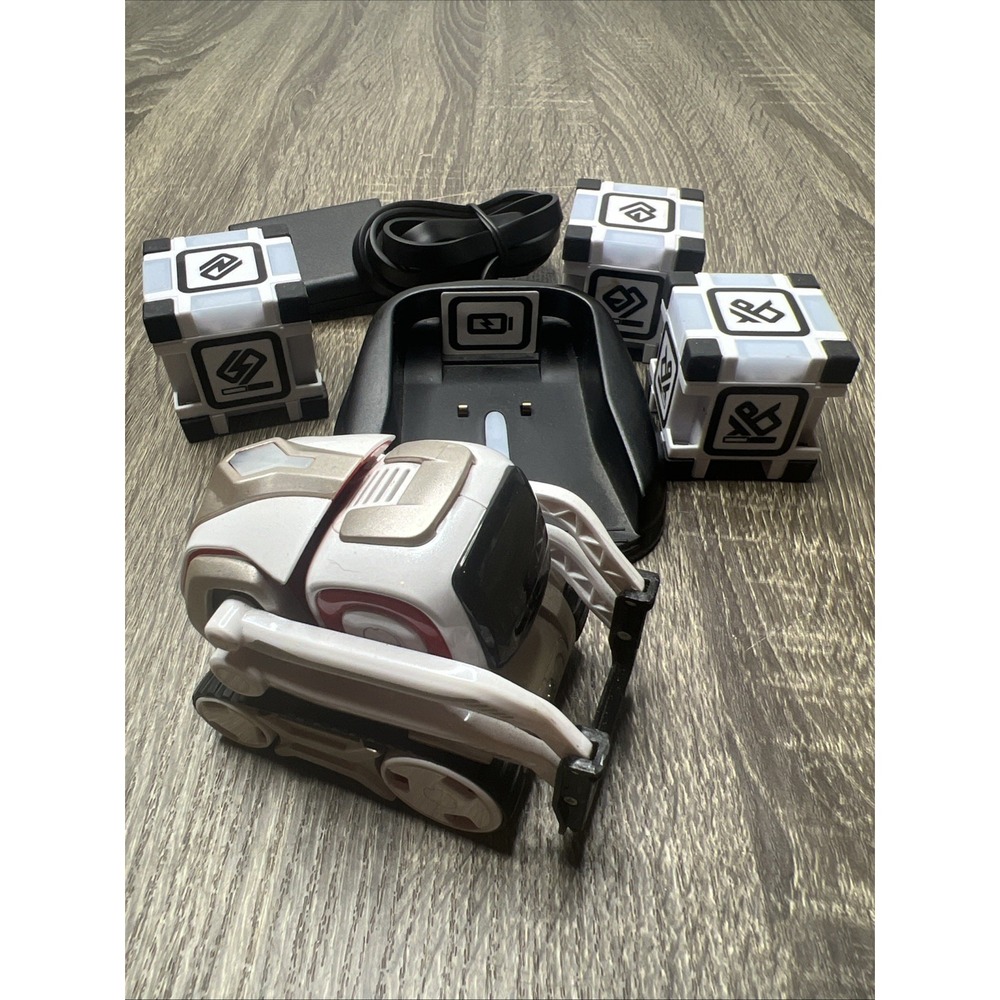 Anki Cozmo Robot w/ 3 Interactive Cubes Dock Charger Tested Working OEM